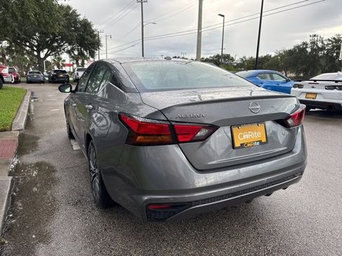 Used 2024 Nissan Altima 2.5 SV image 5