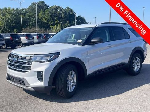 New 2026 Ford Explorer Active w/ Active Comfort Package RWD image 5