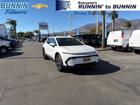 New 2026 Chevrolet Equinox EV LT image 1