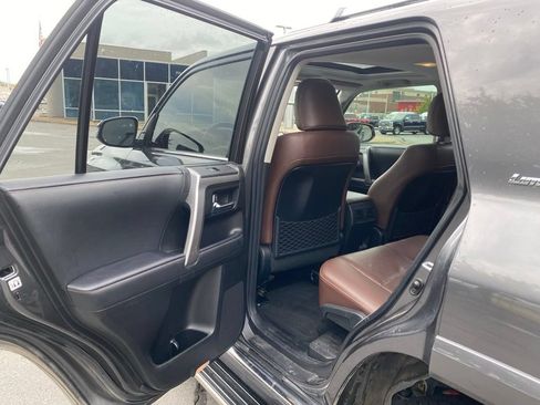 Used 2021 Toyota 4Runner Limited AWD/4WD image 28