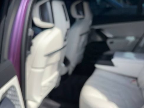 Used 2023 BMW 740i RWD image 4