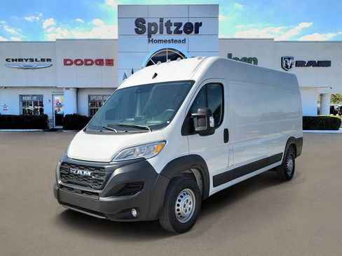 Used 2025 RAM ProMaster 2500 w/ Convenience Group FWD image 4