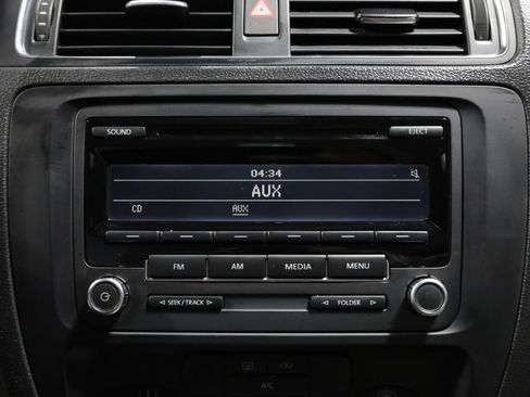 Used 2014 Volkswagen Jetta S FWD image 34