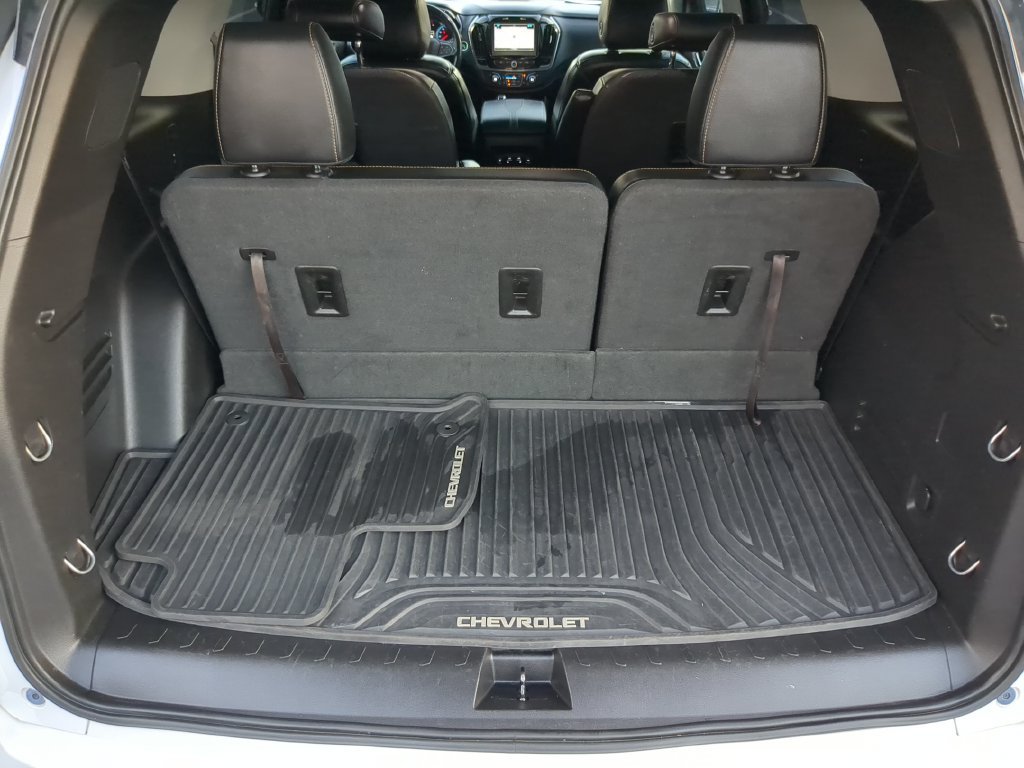 Used 2018 Chevrolet Traverse Premier w/ Driver Confidence II Package FWD image 31