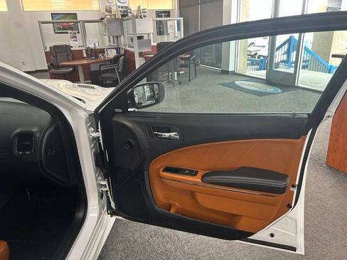 Used 2015 Dodge Charger SRT Hellcat w/ Laguna Leather Package RWD image 19