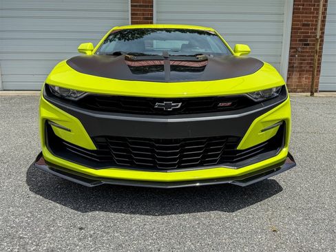 Used 2021 Chevrolet Camaro SS RWD image 12