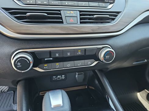 Certified 2023 Nissan Altima 2.5 SV FWD image 20