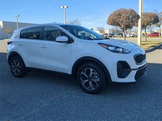 Used 2020 Kia Sportage LX video 1