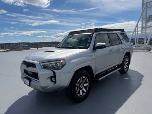 Certified 2021 Toyota 4Runner TRD Off-Road Premium AWD/4WD image 11