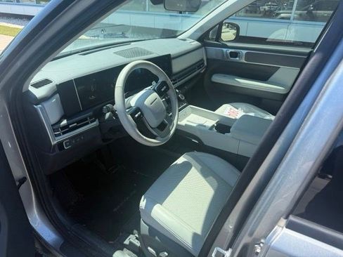 Used 2024 Hyundai Santa Fe SEL FWD image 10