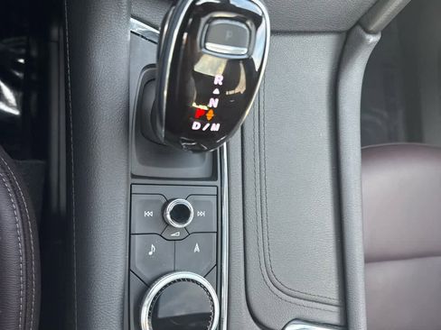 Used 2020 Cadillac XT6 Premium Luxury image 18