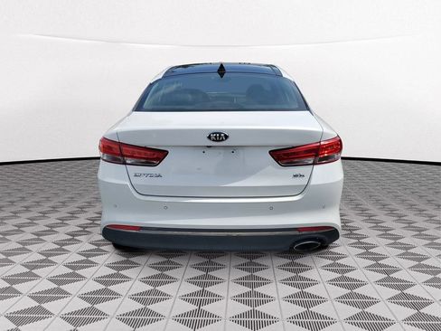 Used 2018 Kia Optima EX w/ Technology Package FWD image 5