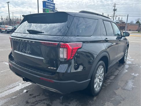 New 2026 Ford Explorer Active w/ Active Comfort Package AWD/4WD image 9