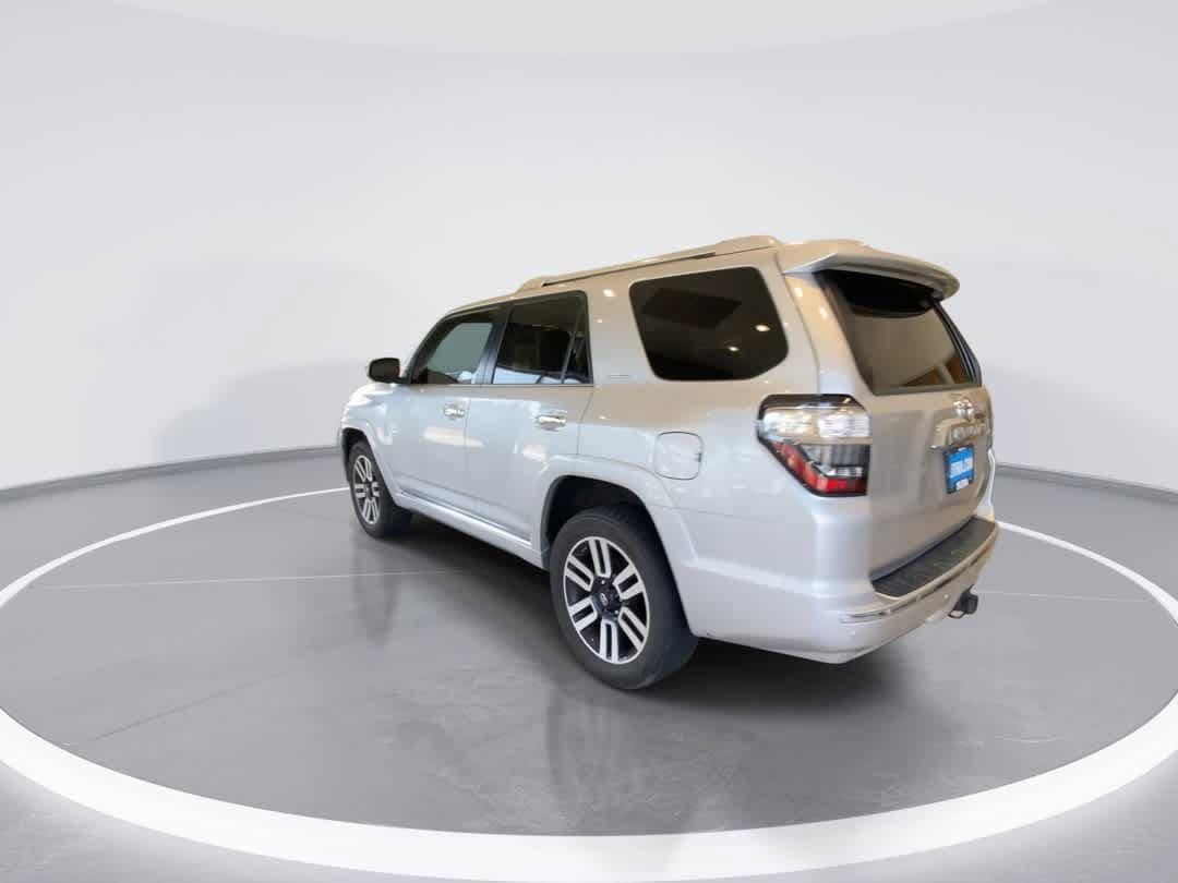 Used 2016 Toyota 4Runner Limited AWD/4WD image 6