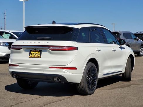 New 2025 Lincoln Corsair Reserve w/ Jet Appearance Package image 4