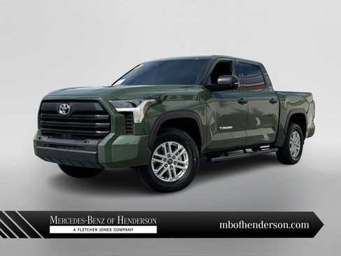 Used 2022 Toyota Tundra SR5 w/ SR5 Convenience Package image 1