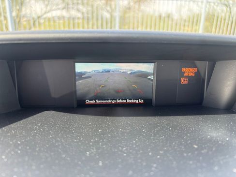 Used 2014 Subaru Forester 2.5i Premium w/ All-Weather Package image 11