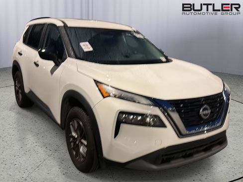 Used 2023 Nissan Rogue S FWD image 6
