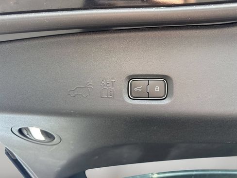 Used 2025 Ford Expedition Max King Ranch AWD/4WD image 25
