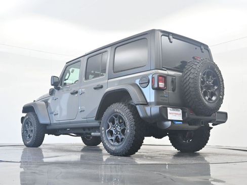 Used 2023 Jeep Wrangler Unlimited w/ Cold Weather Group AWD/4WD image 31