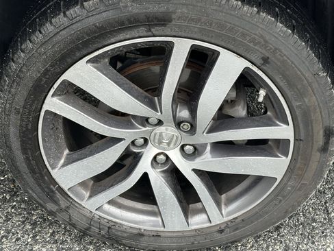 Used 2017 Honda Pilot Touring image 10