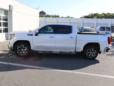 Used 2024 GMC Sierra 1500 SLT w/ SLT Premium Plus Package AWD/4WD image 7
