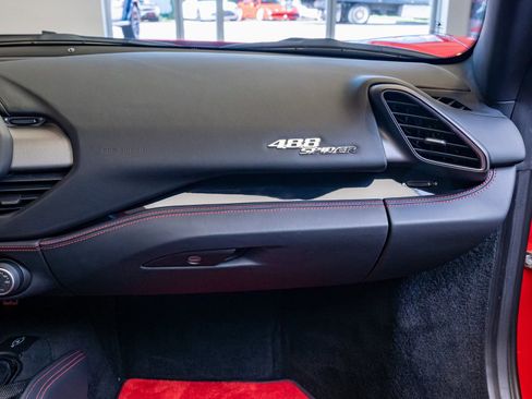 Certified 2019 Ferrari 488 Spider Base image 16