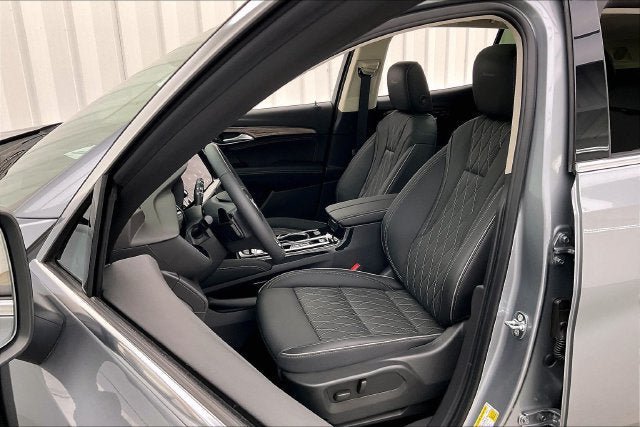 Certified 2023 Buick Envision Avenir AWD/4WD image 8