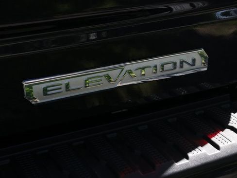 New 2026 GMC Sierra 1500 Elevation image 7