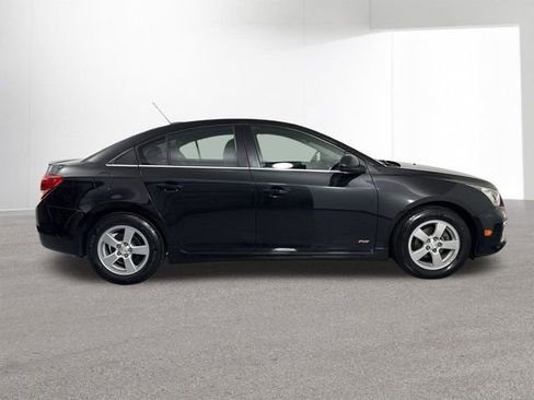 Used 2016 Chevrolet Cruze LT image 35