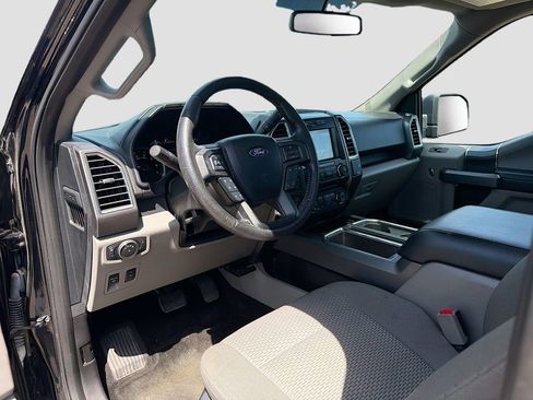 Used 2016 Ford F150 XLT w/ Equipment Group 302A Luxury AWD/4WD image 9