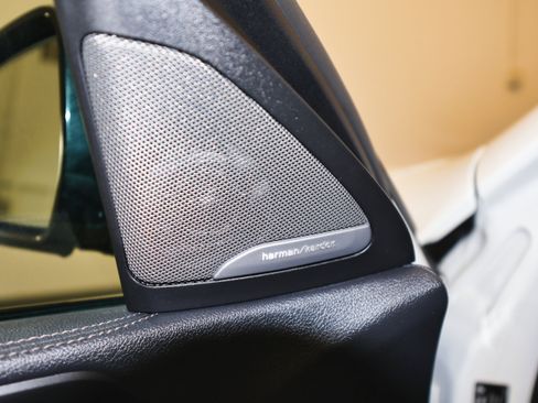 Used 2023 BMW X6 M50i w/ Executive Package image 22