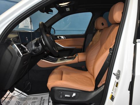 New 2026 BMW X5 xDrive50e w/ Executive Package image 7