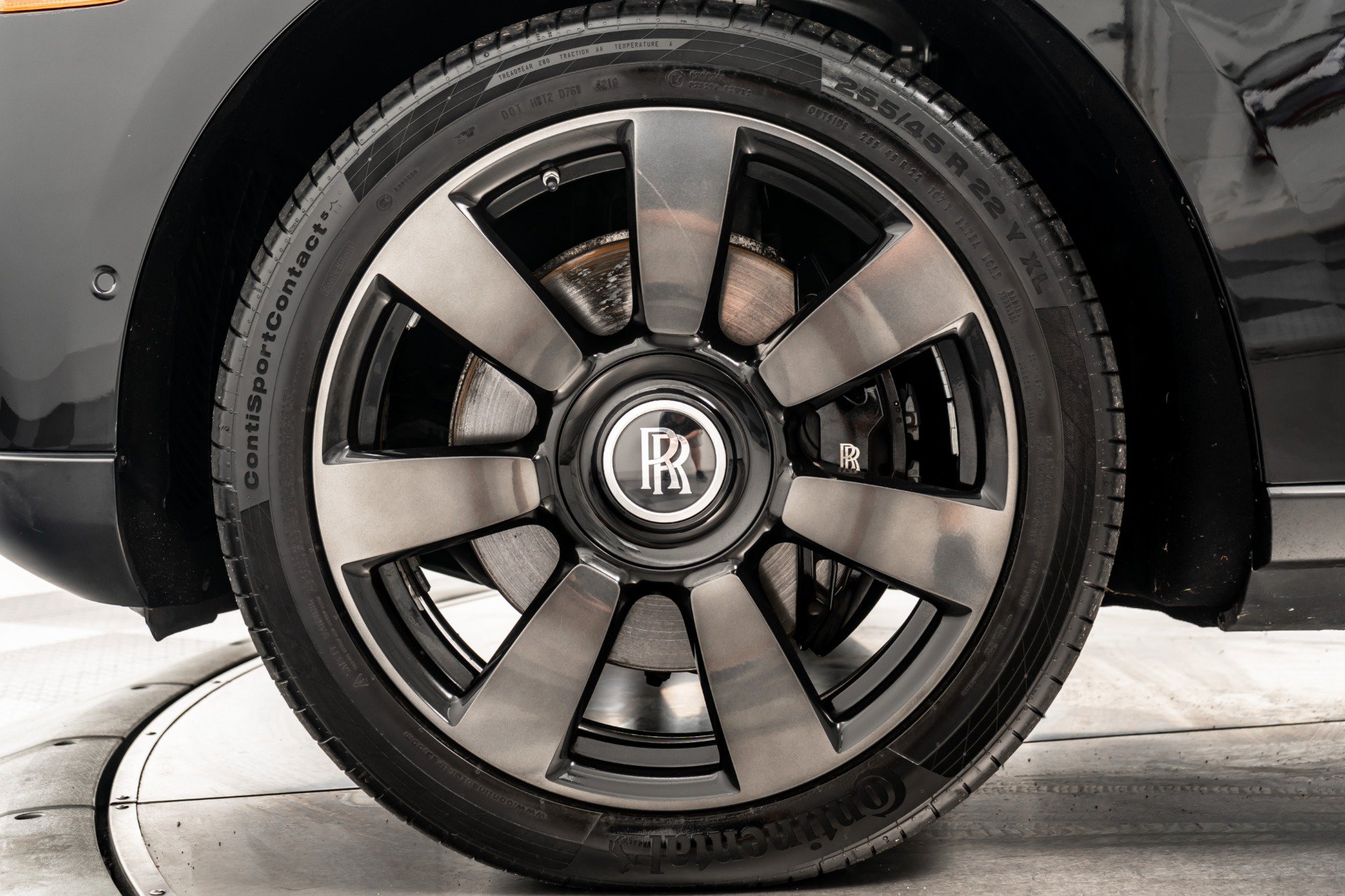 Used 2020 Rolls-Royce Cullinan AWD/4WD image 10