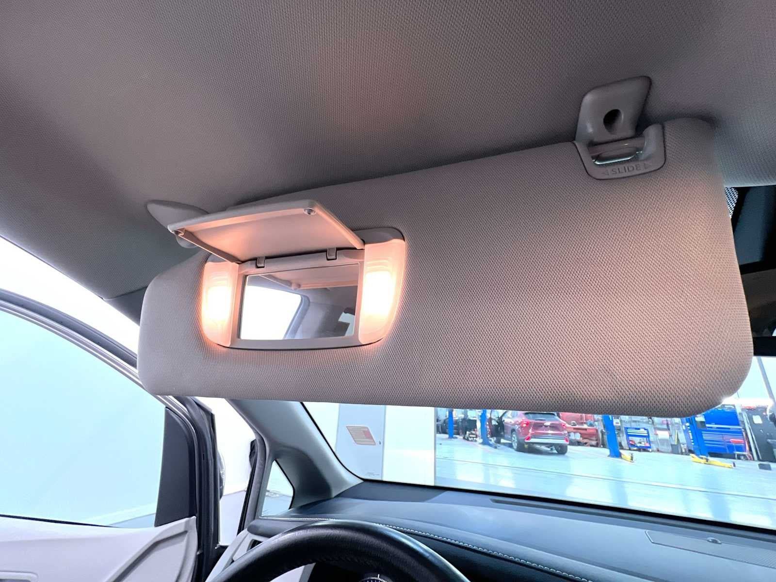 Used 2019 Toyota Sienna XLE w/ XLE Navigation Package FWD image 34