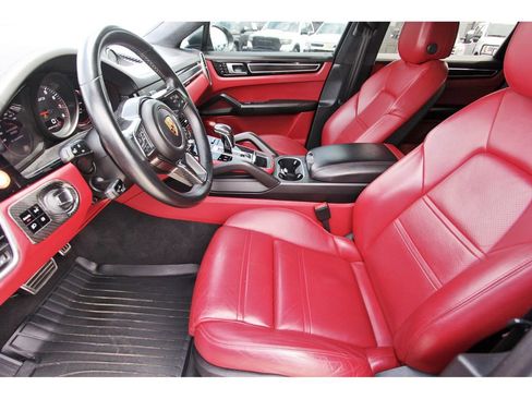 Used 2021 Porsche Cayenne GTS AWD/4WD image 6