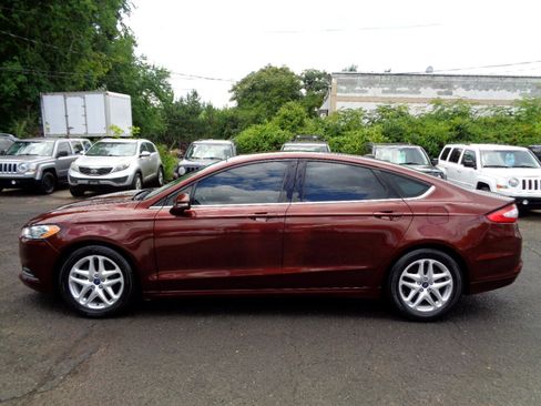 Used 2015 Ford Fusion SE image 8