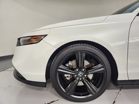 Used 2025 Honda Accord Sport image 11