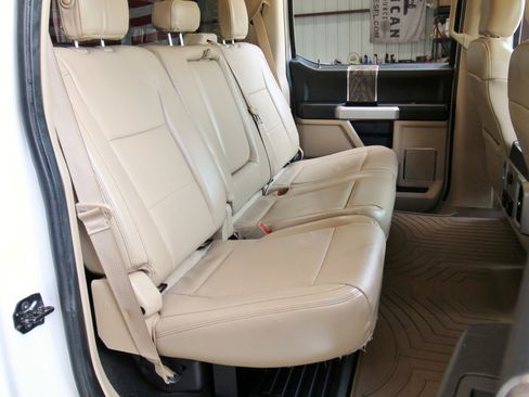 Used 2018 Ford F250 Lariat w/ Lariat Ultimate Package AWD/4WD image 44