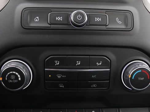 Used 2025 Chevrolet Silverado 1500 W/T image 16