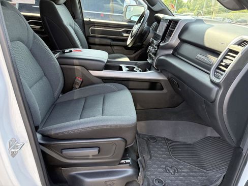 Used 2022 RAM 1500 Big Horn AWD/4WD image 18