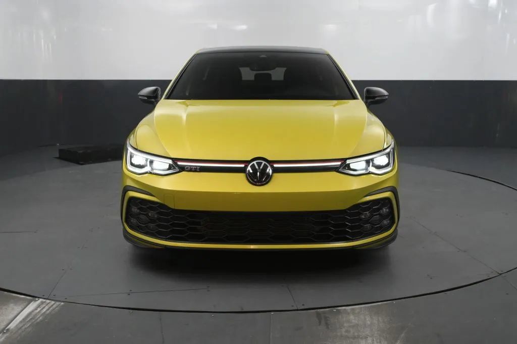 Used 2023 Volkswagen GTI 40th Anniversary Edition FWD image 8
