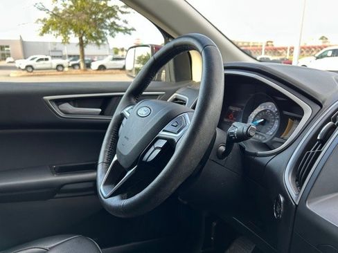 Certified 2019 Ford Edge SEL w/ Equipment Group 201A image 34