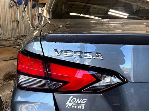Used 2023 Nissan Versa S w/ Electronics Package FWD image 7
