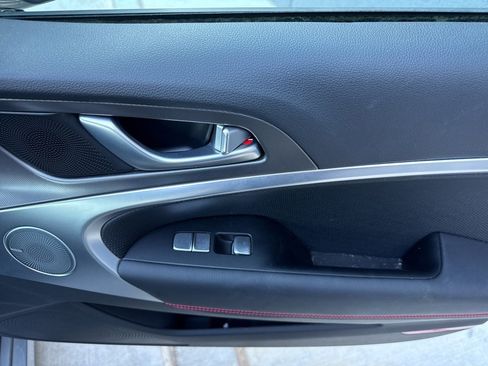 Used 2025 Genesis G70 2.5T w/ Sport Prestige Package image 18