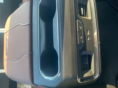 New 2025 GMC Sierra 2500 Denali Ultimate image 13