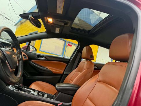 Used 2017 Chevrolet Cruze Premier image 16