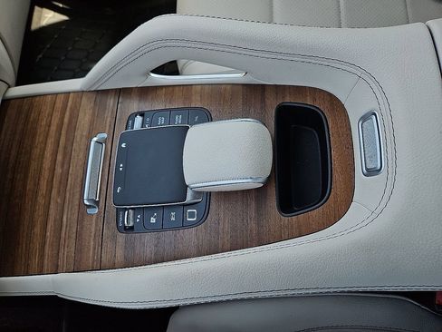 Certified 2025 Mercedes-Benz GLE 350 4MATIC image 23