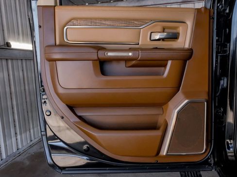 Used 2019 RAM 2500 Limited image 48