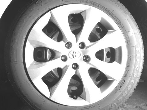 Used 2025 Toyota Corolla LE FWD image 14